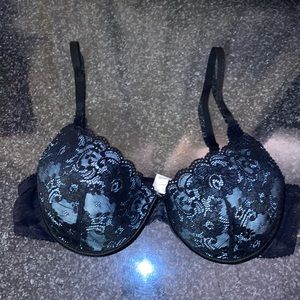 La Lingerie Black Lace Bra